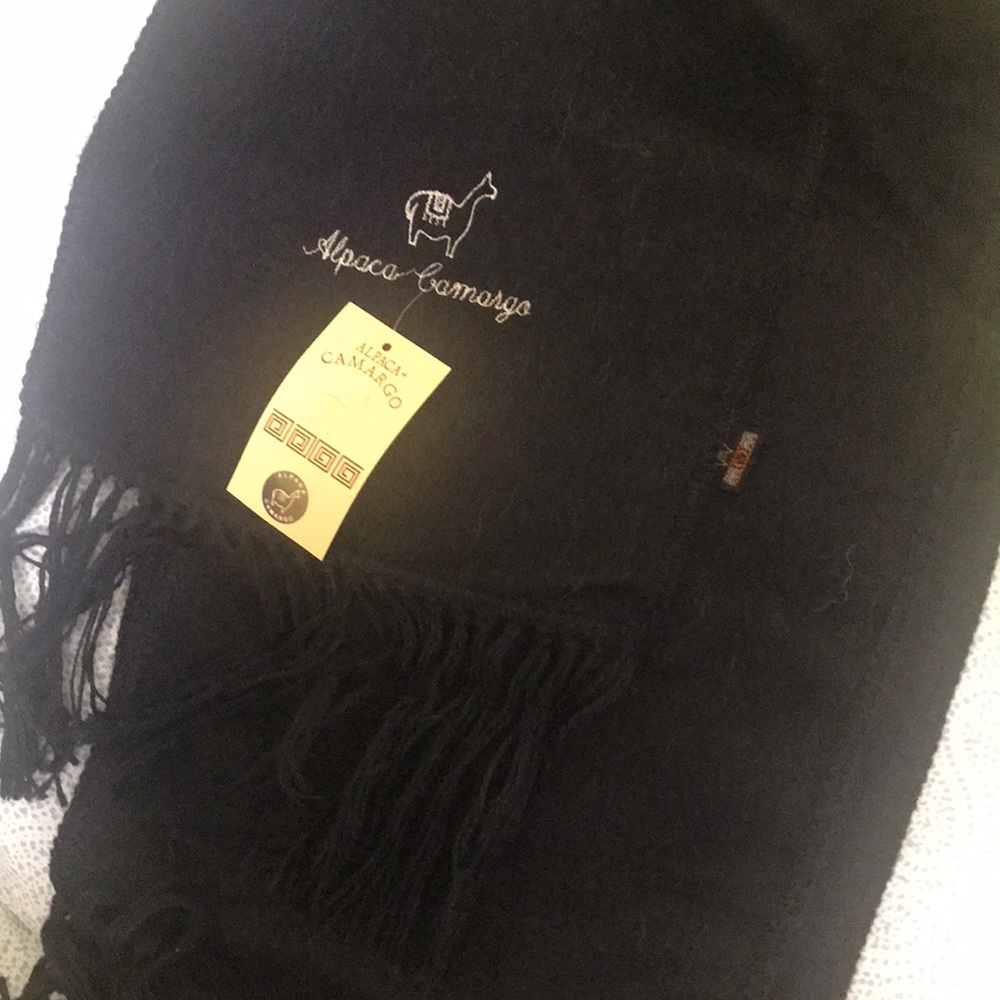 Alpaca Scarfs - Picture 2 of 2